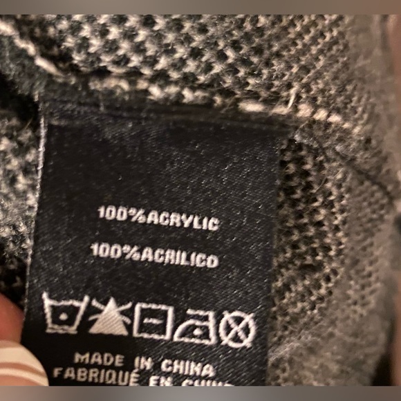 Charlie Paige open cardigan with hood - Picture 4 of 5